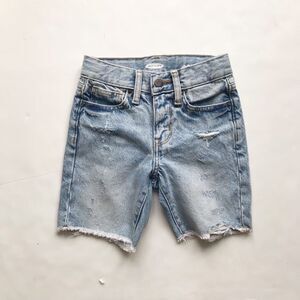 Old Navy light wash distressed denim shorts EUC 6Y